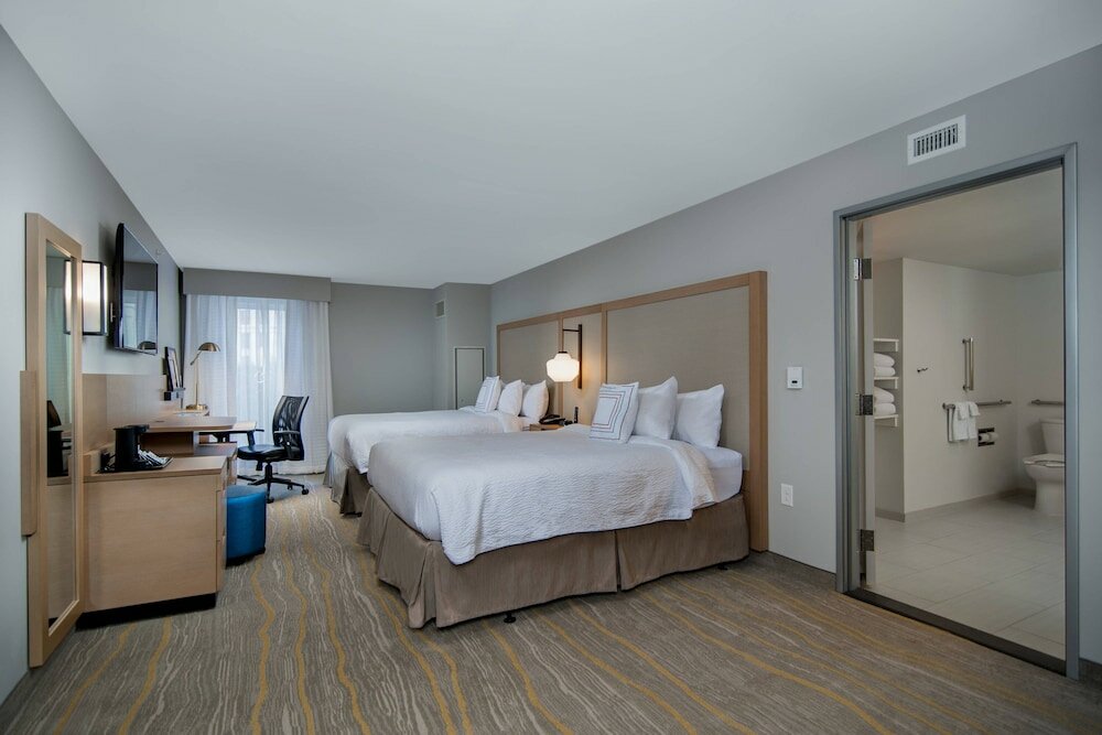 Фото Fairfield Inn & Suites Fort Worth Downtown/Convention Center