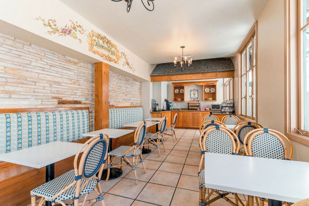 Фото Normandy Inn