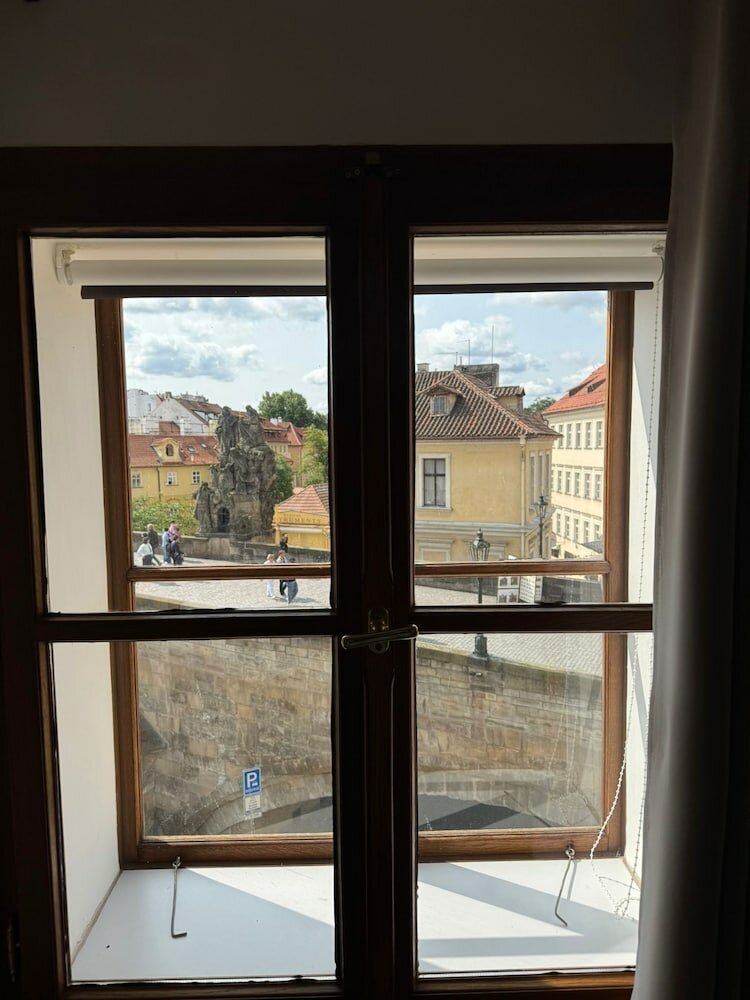 Фото Hotel U Tri Pstrosu