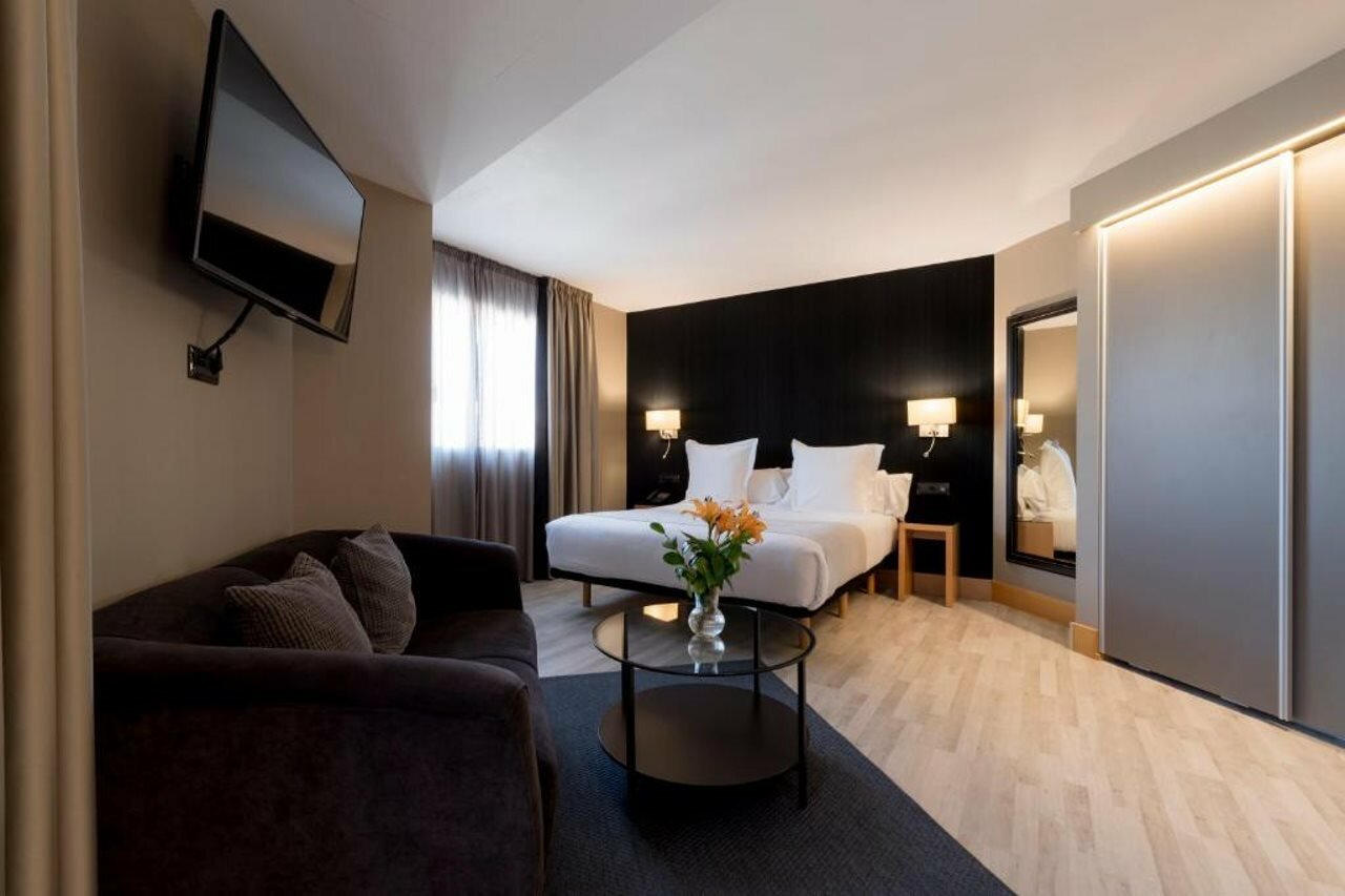 Фото Hotel Plaza