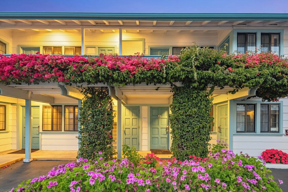 Фото Arbor Inn Monterey
