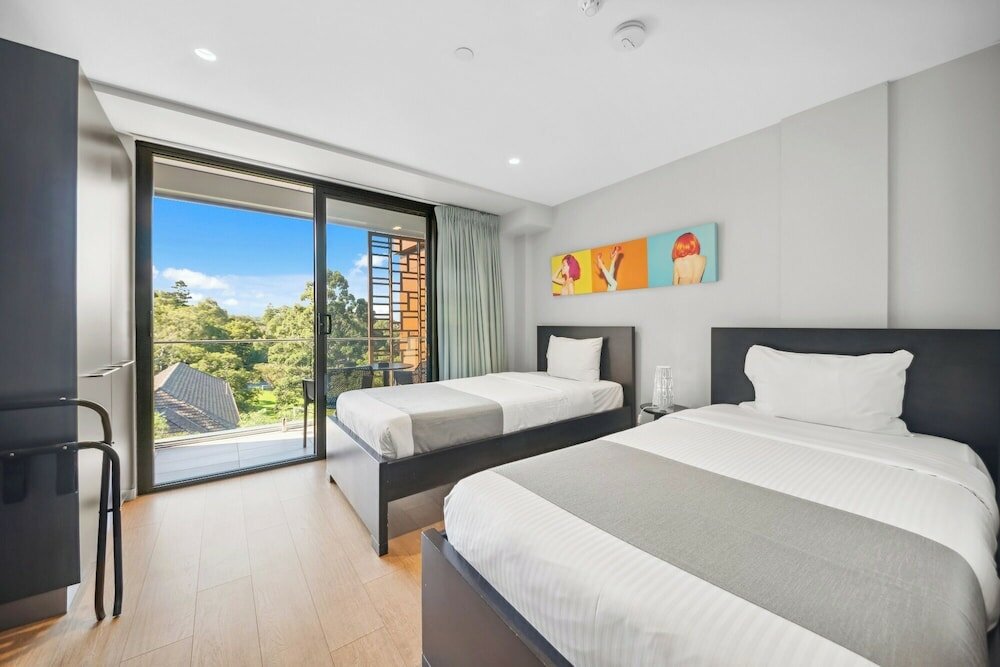 Фото Studio 8 Residences - Adults Only