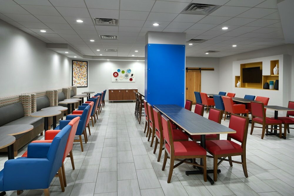 Фото Holiday Inn Express Richmond Downtown, an Ihg Hotel