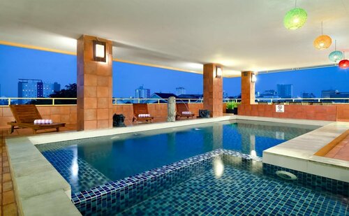 Внешний вид отеля Best Western Plus Makassar Beach в Макасаре, фото 2