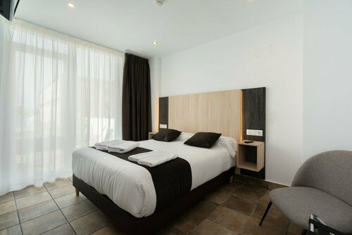 Внешний вид отеля Plaza de la Luz Cádiz в Кадисе, фото 2