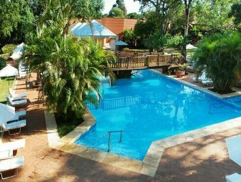 Гостиница Sanma Hotel в Штате Парана