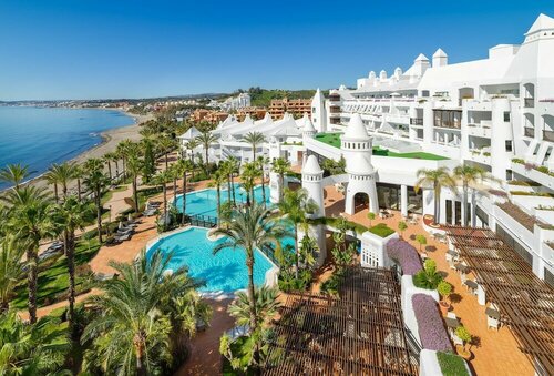 Гостиница Отель H10 Estepona Palace в Андалусии