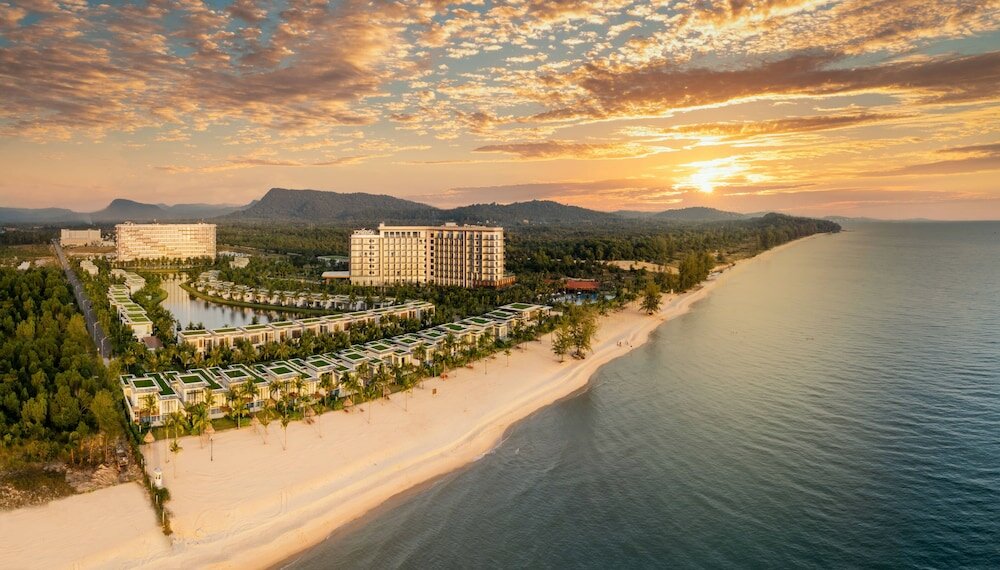 Фото Movenpick Resort Waverly Phu Quoc