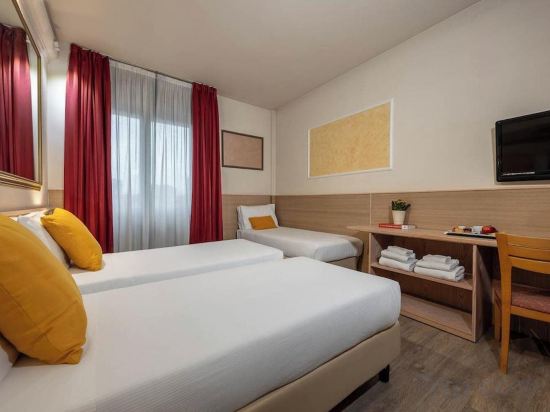 Фото IH Hotels Milano St John Sesto San Giovanni