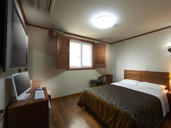 Фото Noble Hotel