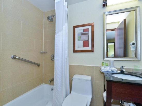 Фото Holiday Inn Express New York - Manhattan West Side, an Ihg Hotel
