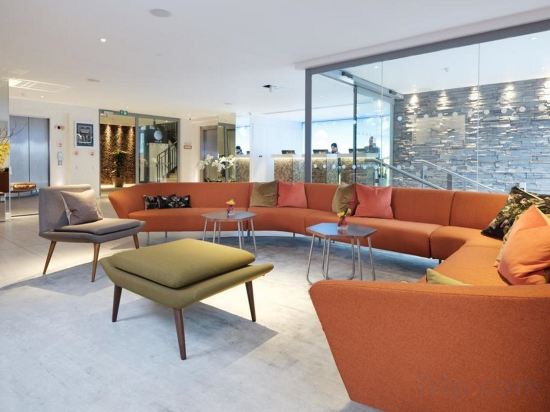 Фото Hampton by Hilton London City