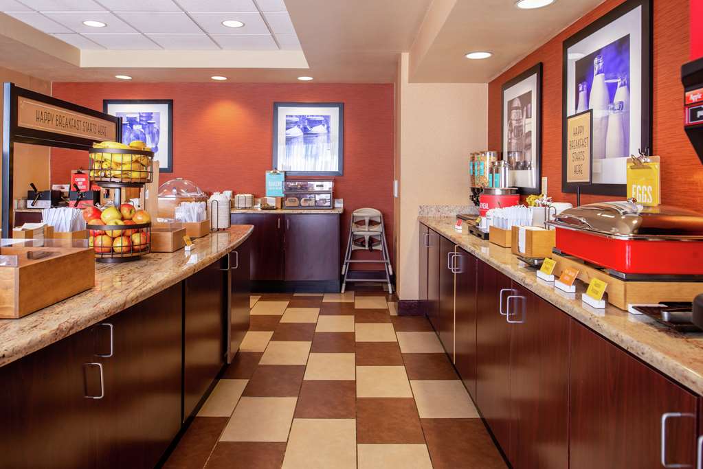 Фото Hampton Inn Albuquerque University Midtown