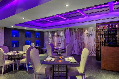 Гостиница Radisson Blu Atria Bengaluru в Бангалоре