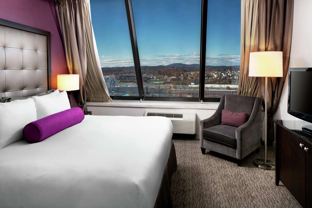 Фото DoubleTree by Hilton Manchester Downtown