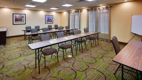 Гостиница Best Western Plus New Orleans Airport Hotel в Кеннере
