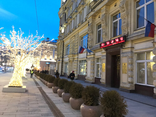 Театральный проспект ауди