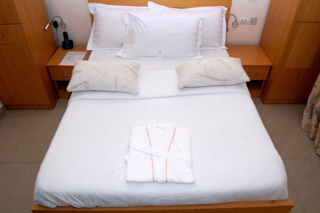 Фото Primal Hotel GRA-Ikeja