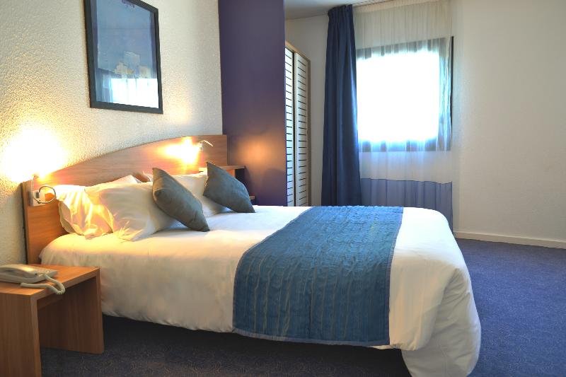 Фото Art Hotel Paris Est