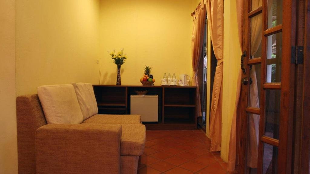 Фото Bangtao Village Resort