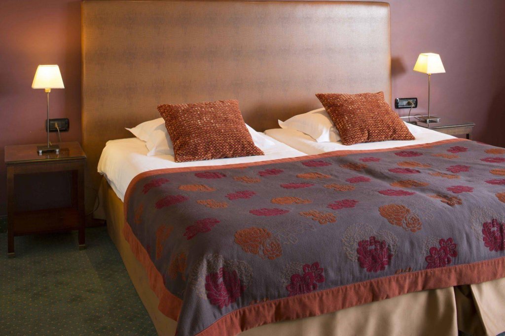 Фото Leonardo Hotel Antwerp The Plaza