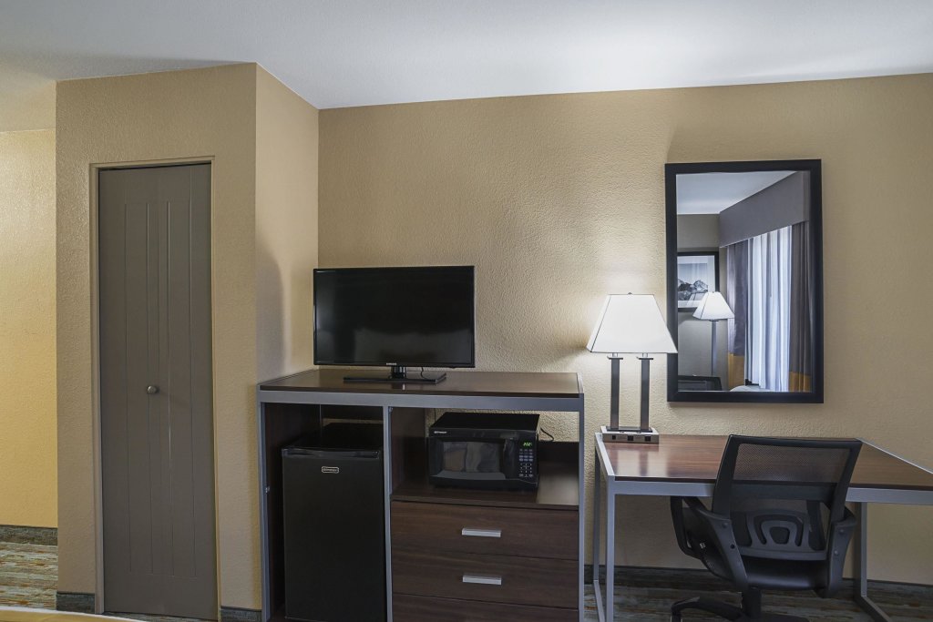 Фото Quality Inn Phoenix North I-17