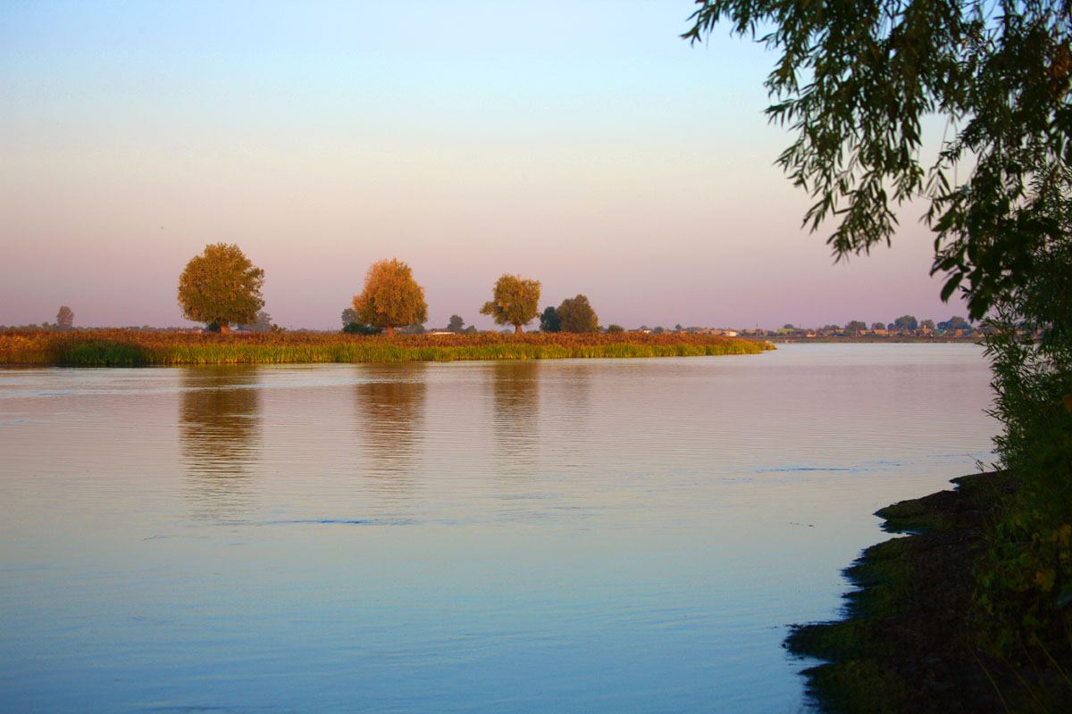 Фото Azimut Парк Отель Волга Астрахань