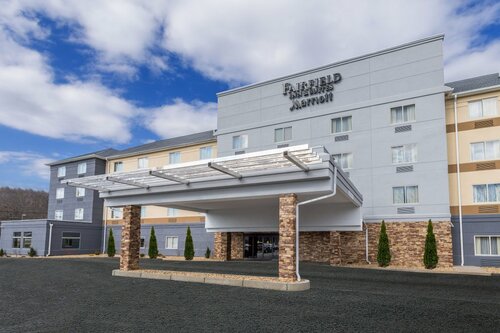 Гостиница Fairfield by Marriott Inn & Suites Uncasville Groton Area