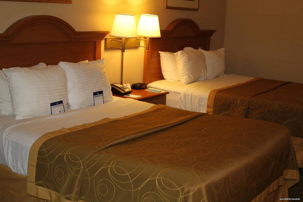 Фото Best Western Smithfield Inn