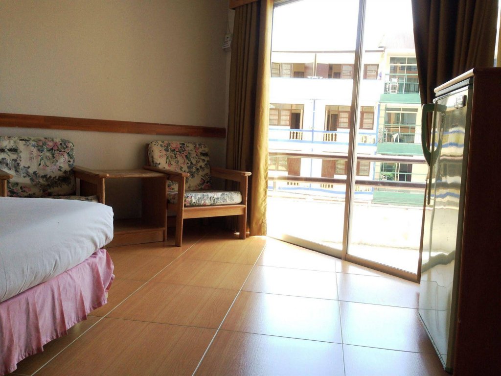 Фото Skaw Beach Hotel