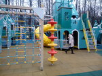 Изумрудный город (Nizhniy Novgorod Region, Gorodetskiy munitsipalny okrug, Zavolzhye, park imeni Yu.A. Gagarina), playground