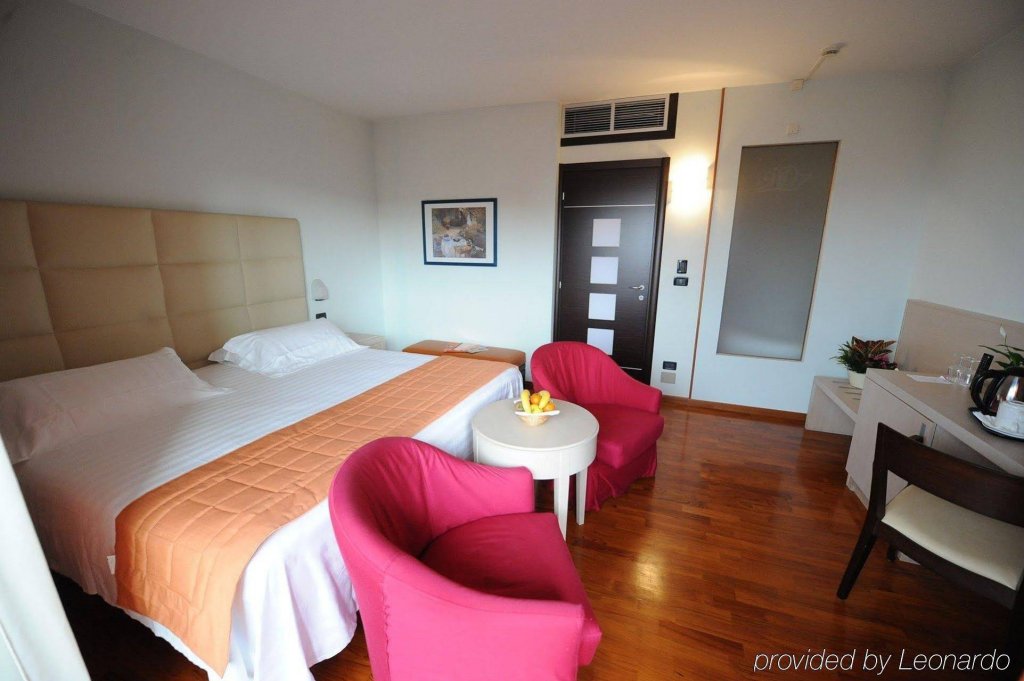 Фото Hotel Donatello Imola