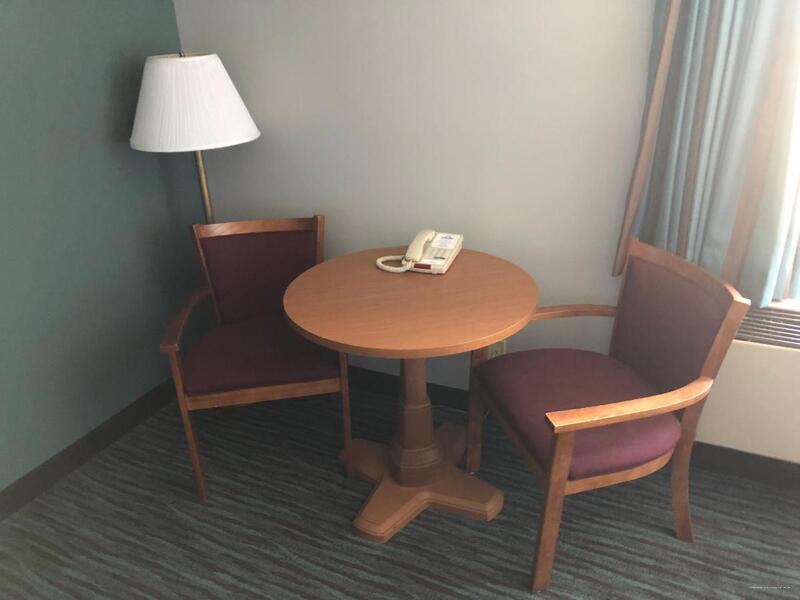 Фото Countryside Inn & Suites