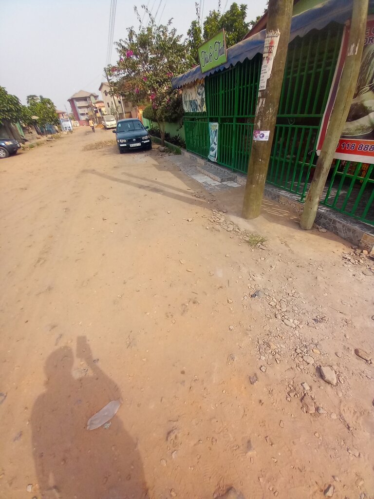 Fish and seafood This and that, Accra, photo