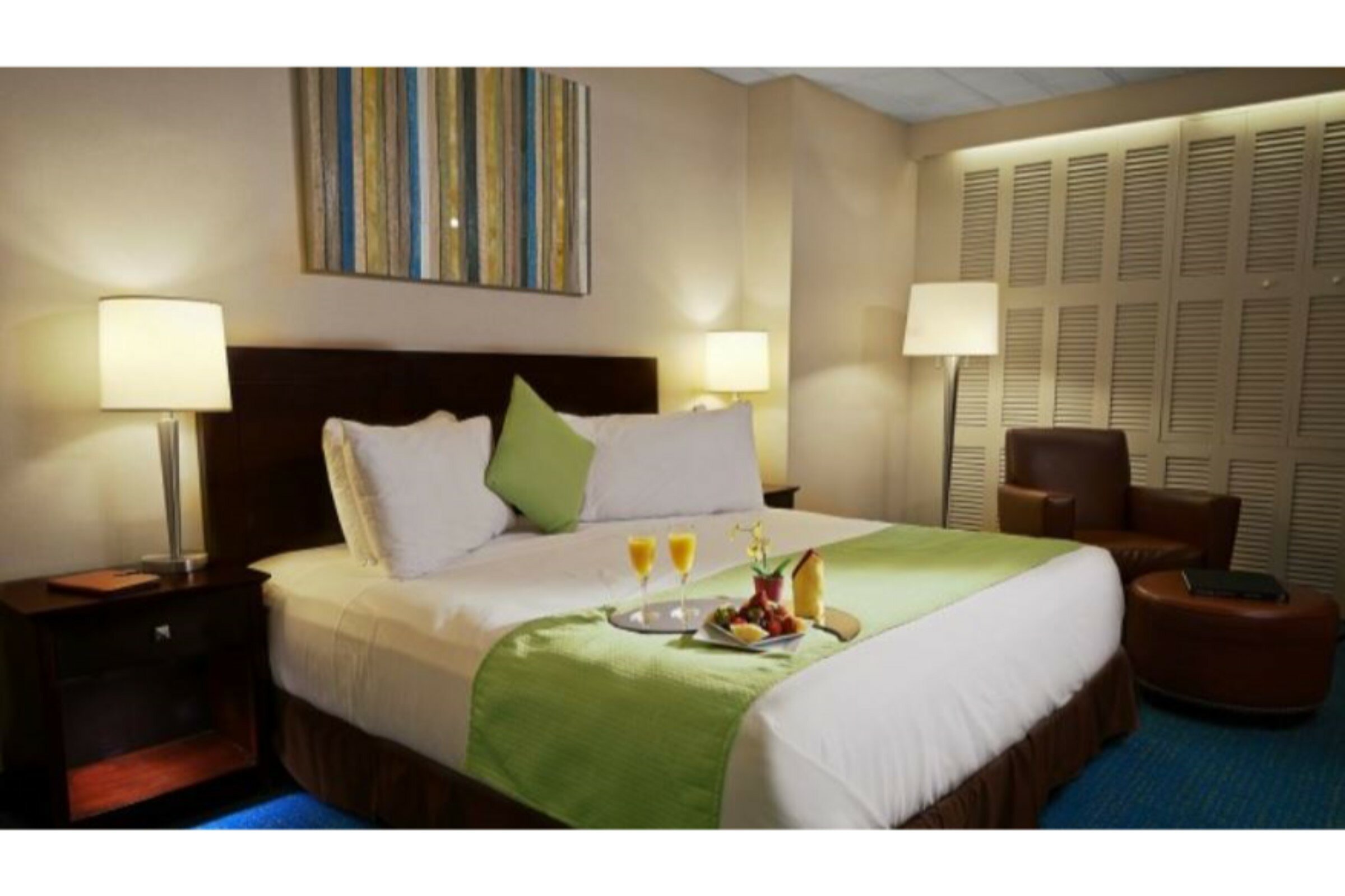 Фото Miami International Airport Hotel