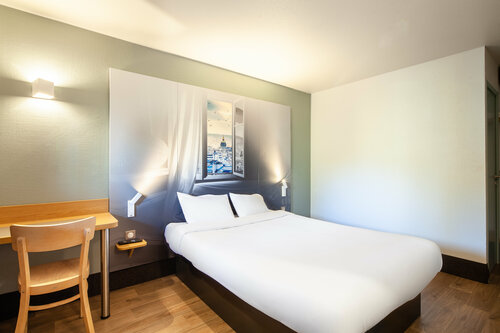 Гостиница B&b Hotel Pontault Combault в Понто-Комбе