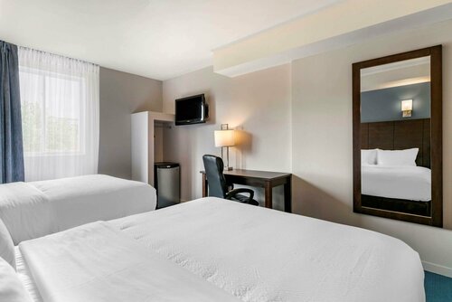 Гостиница Econo Lodge в Монреале