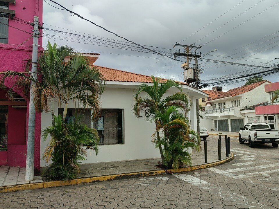 Clothing store C&c Lenceria, Santa Cruz de la Sierra, photo