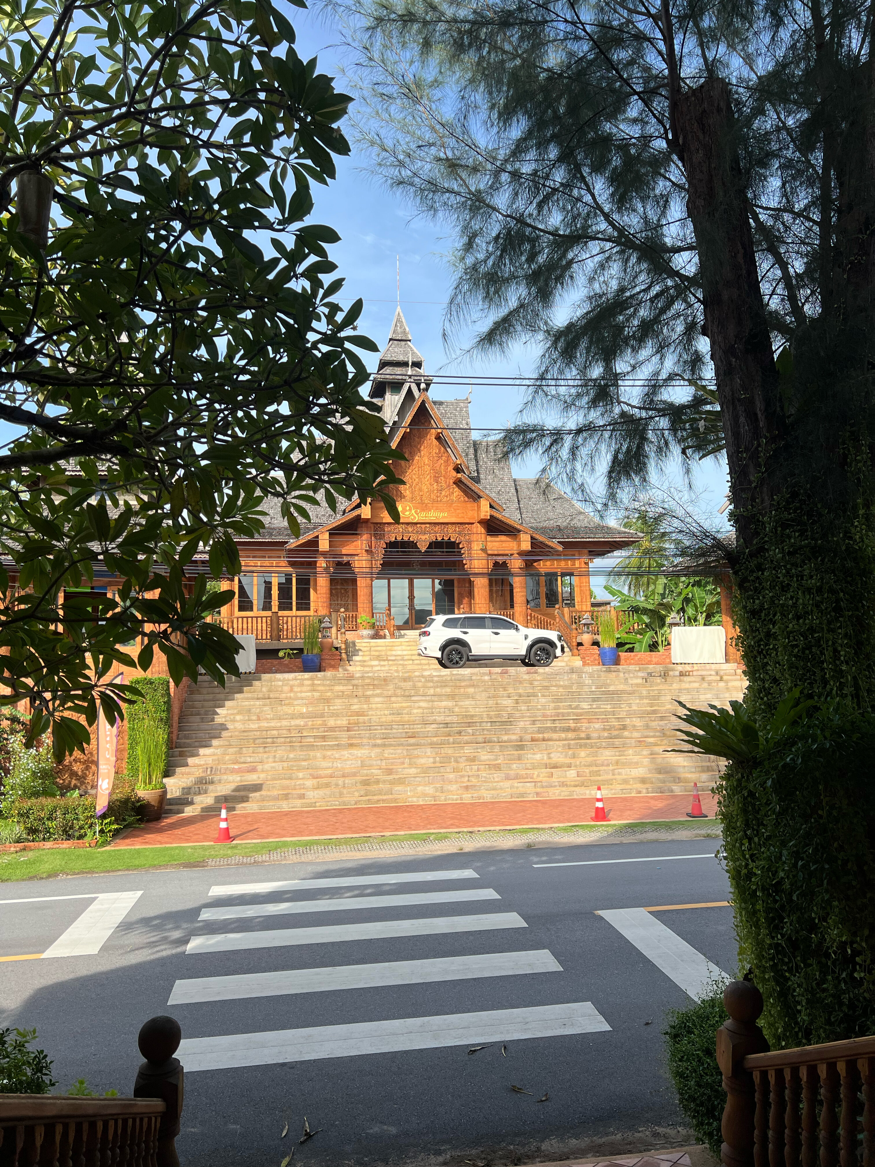 Фото Santhiya Phuket Natai Resort & SPA