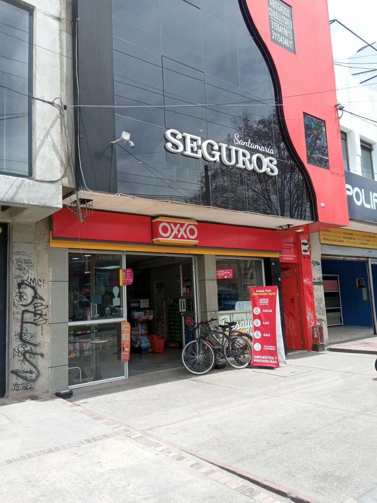 Market Oxxo Santa Helenita, Bogota, photo
