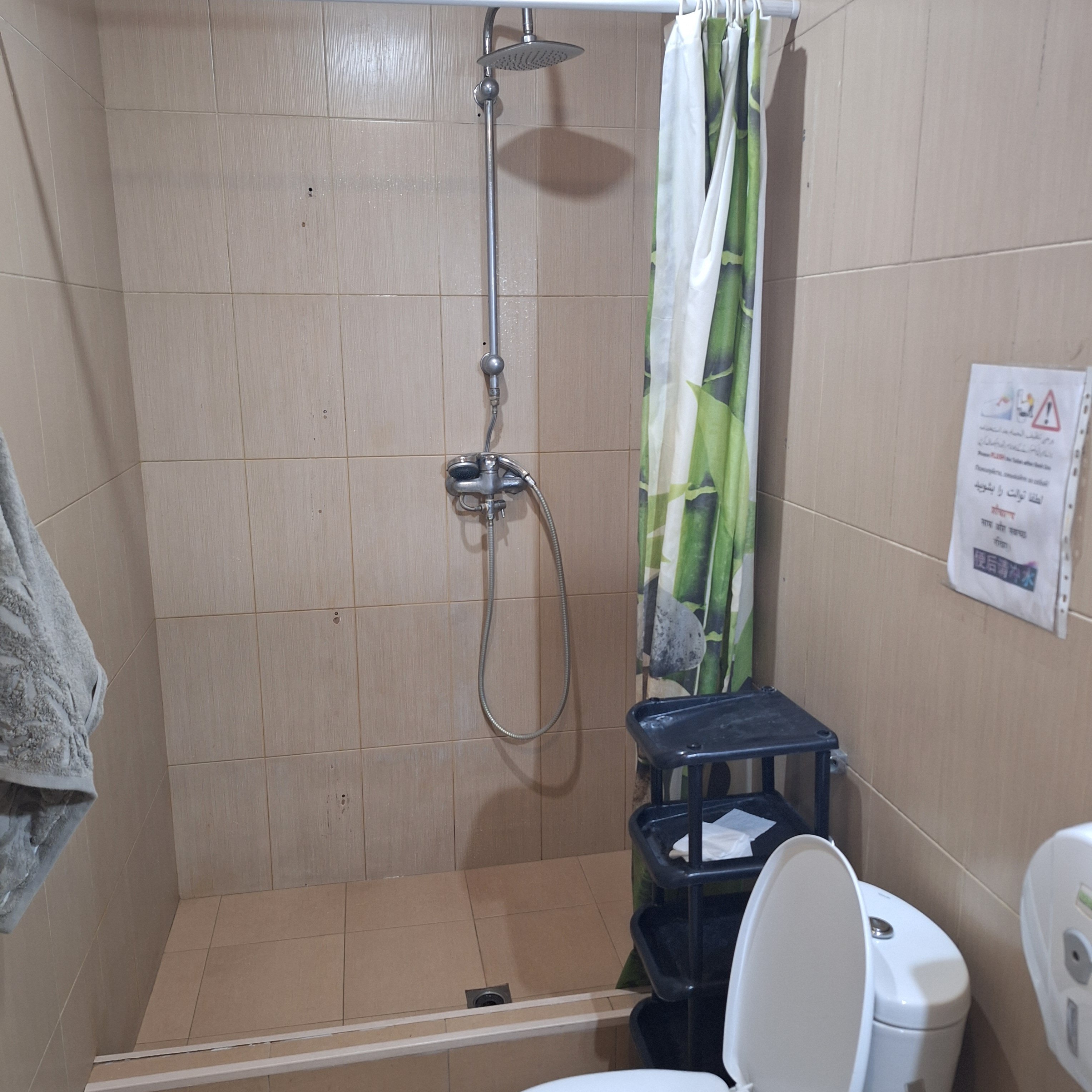 Фото Areva Hostel