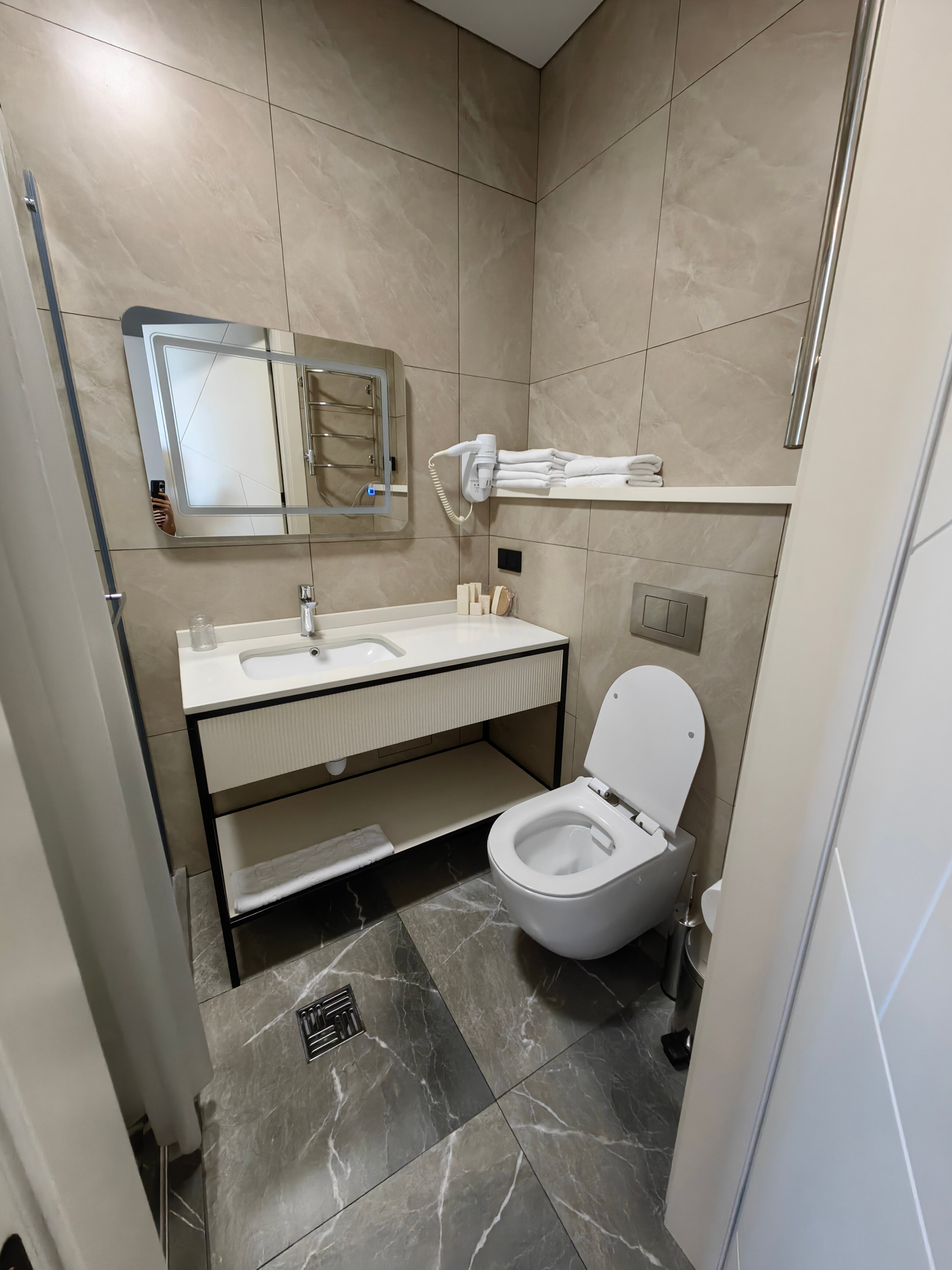 Фото Riviera Hotel