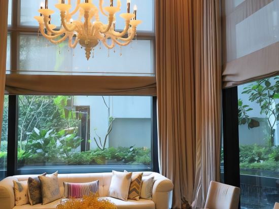 Фото Lanson Place Bukit Ceylon