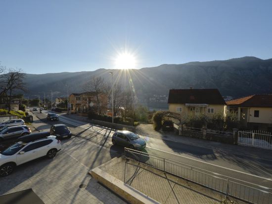 Фото Solaris Lux Apartments