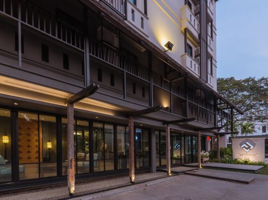 Фото L Nimman Boutique Hotel