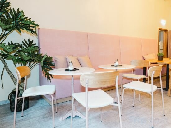 Фото Sleepy Lion Hostel, Youth Hotel & Apartments Leipzig