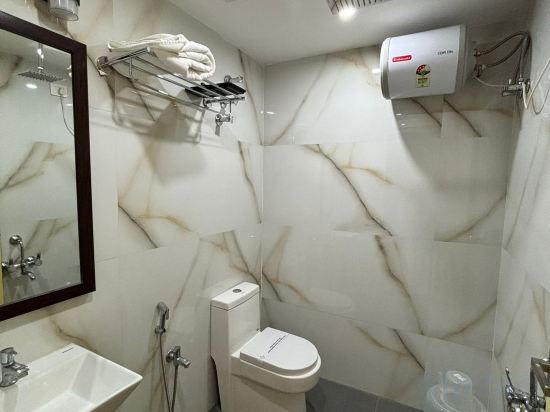 Фото Oyo 12941 Hotel Forest Transit