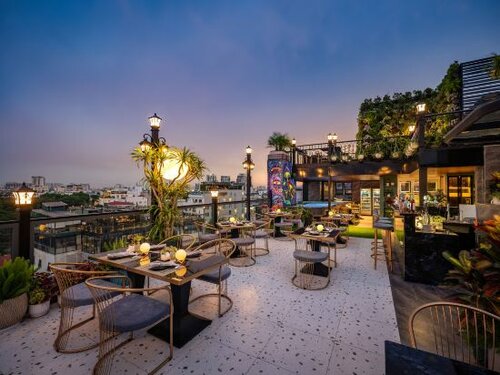 L'Signature Hotel & SPA