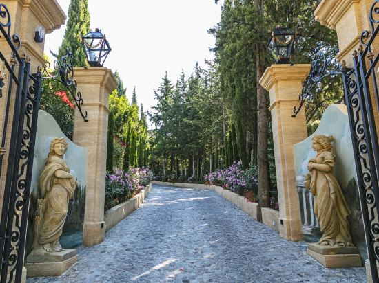 Фото Villa Gallici Hôtel & SPA