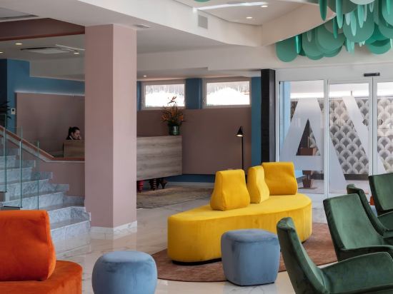 Фото Adesso Hotel